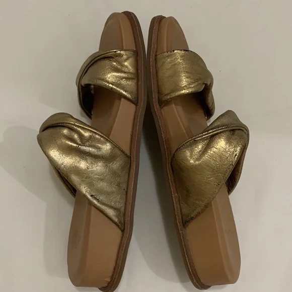 Sofft Ainsworth Slide Sandal Gold Size 7.5 - Picture 8 of 9